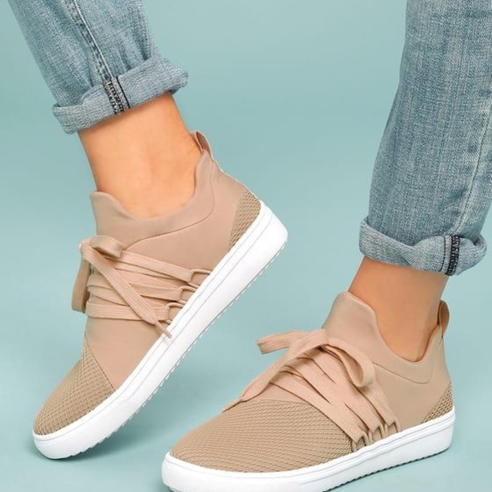 Steve Madden Lancer Lace-Up Sneakers Size 9